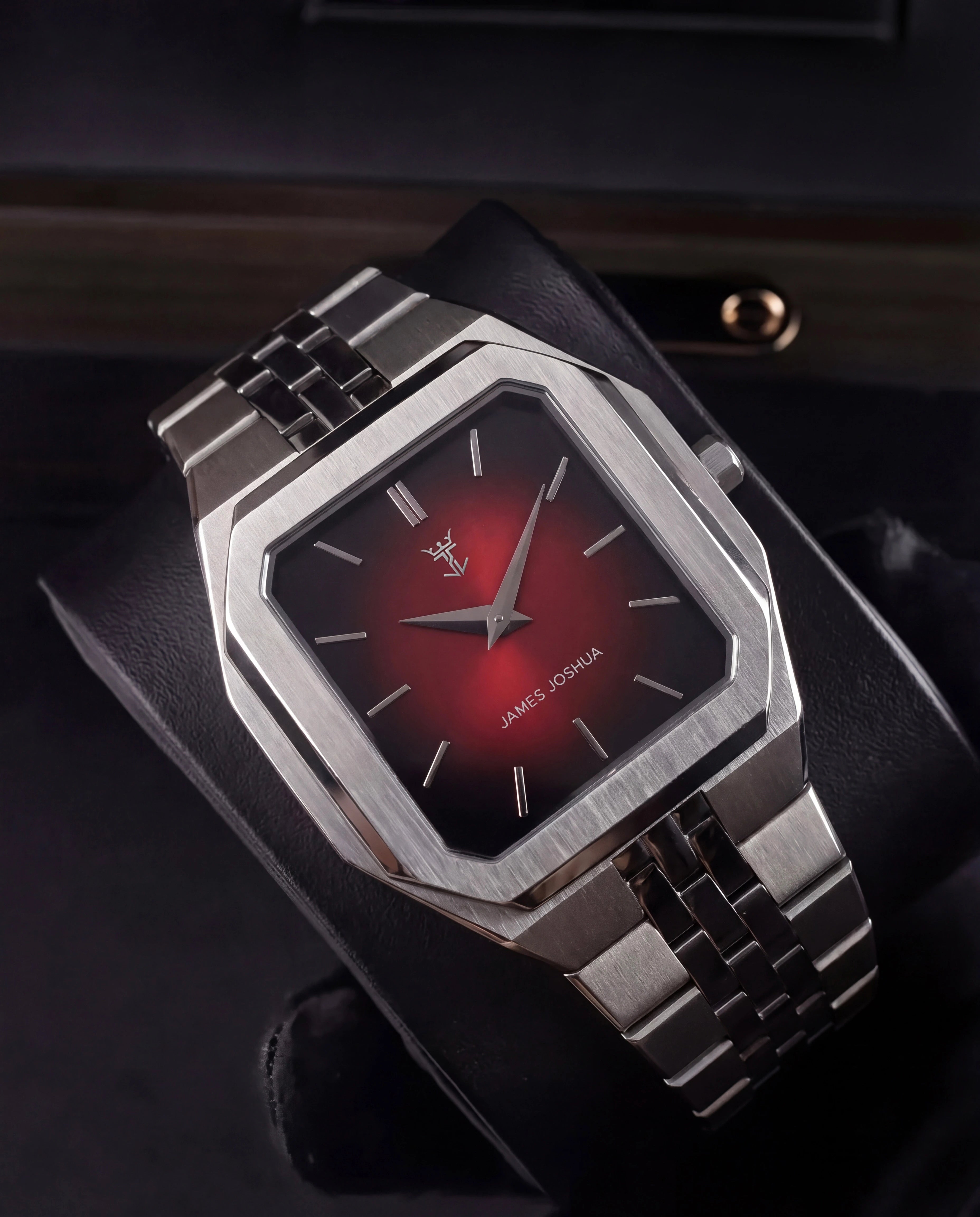 GRANDEUR - RUBY RED