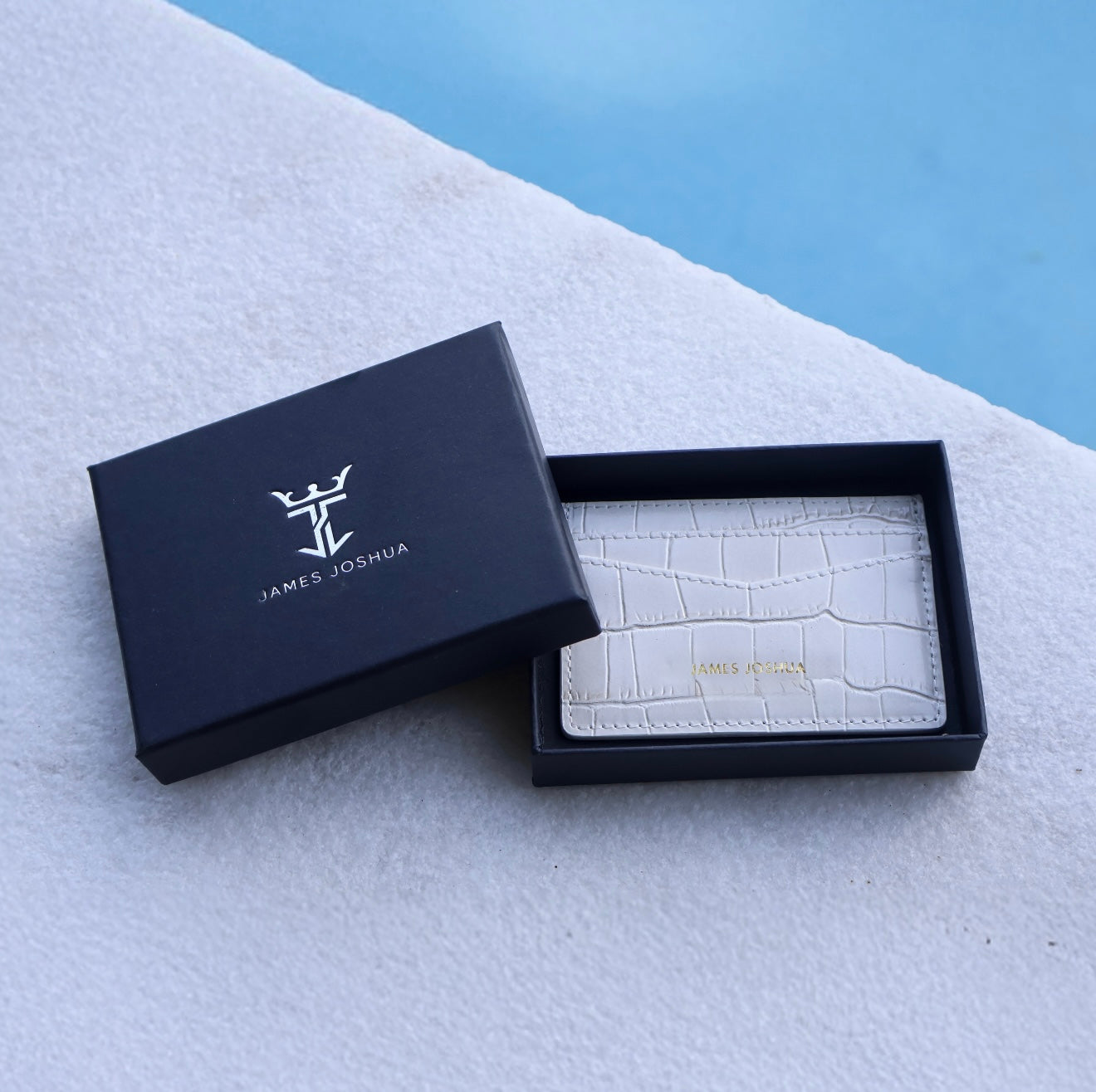 CROC LEATHER CARDHOLDER - ARTIC WHITE