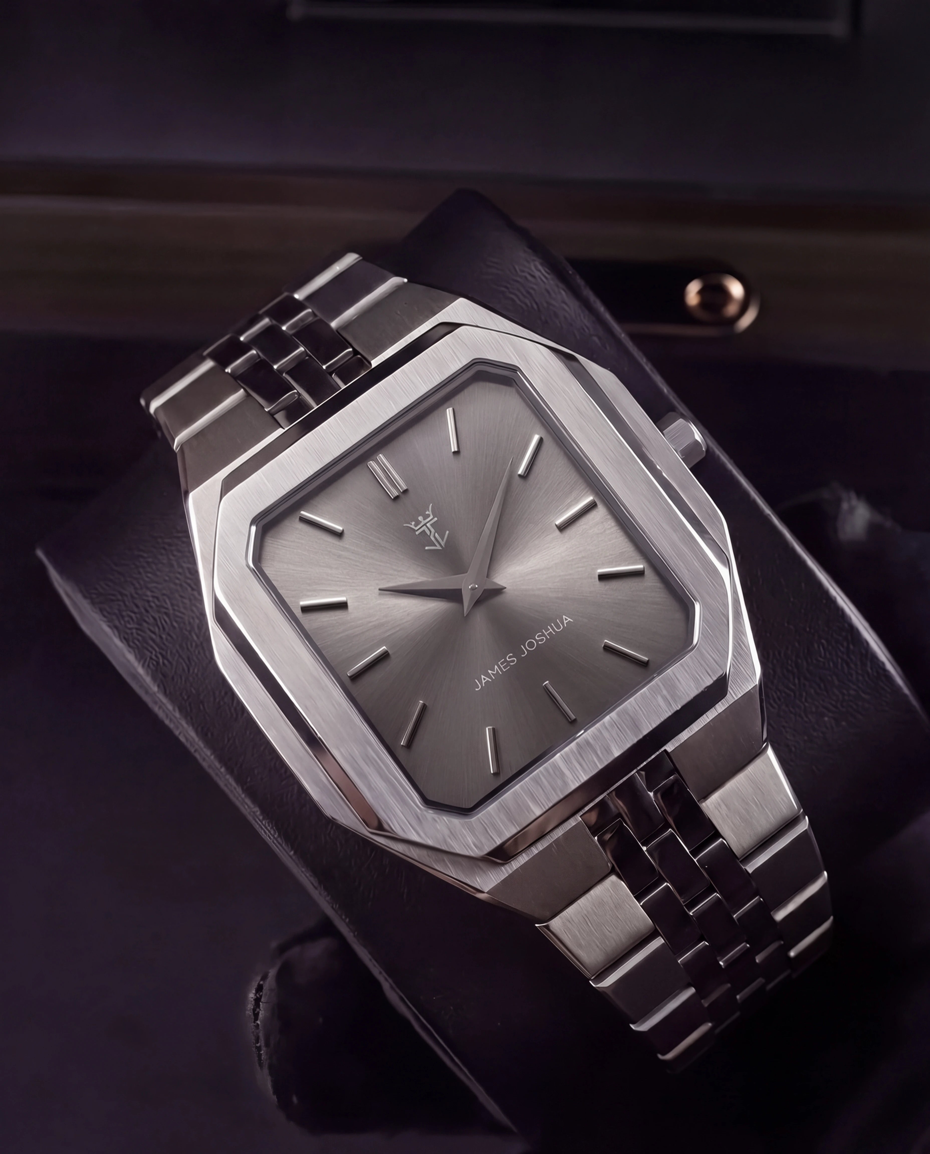 GRANDEUR - TITANIUM SILVER